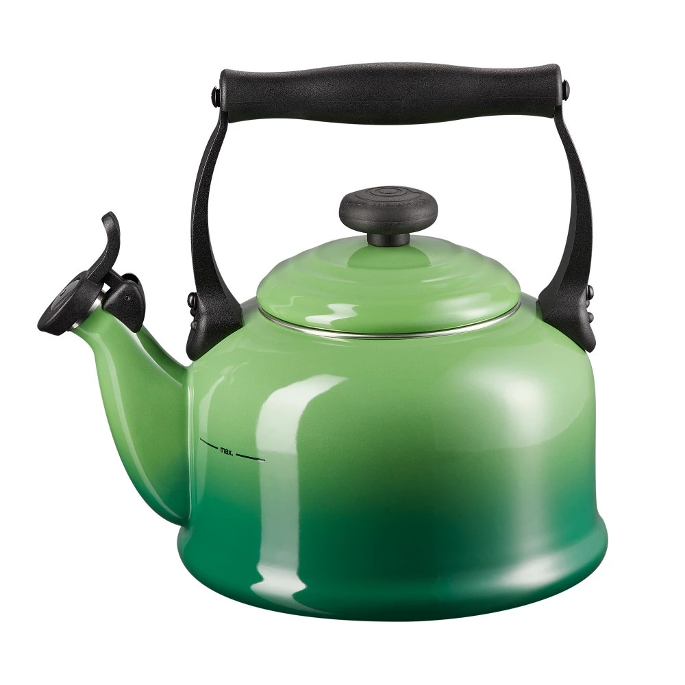 Чайник наплитный 2,1 л со свистком Le Creuset Зеленый бамбук Tradition